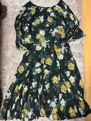 COCODEAL 꽃무늬 플리츠 스커트 셋업