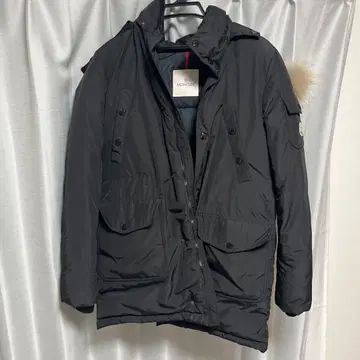 MONCLER 블랙 다운 자켓