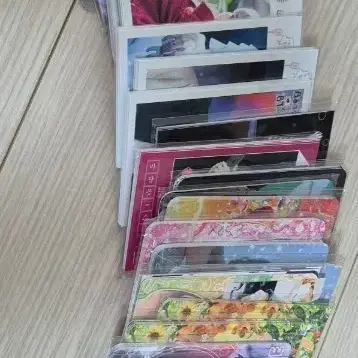 방탄소년단 앨범, 공굿, 비공굿, 포스터