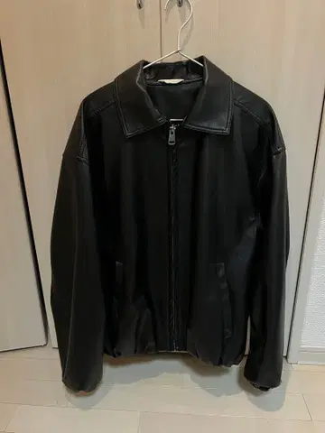 ZARA 인조 가죽 봄버 자켓