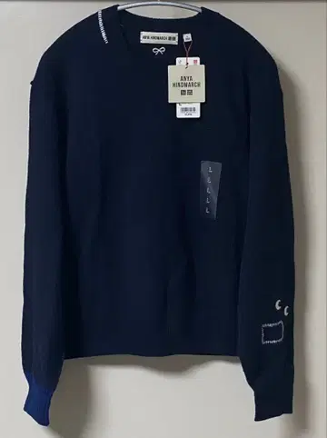 유니클로 안야 힌드마치 프리미엄 라무 크루넥 스웨터 네이비 L