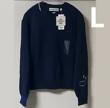 유니클로 안야 힌드마치 프리미엄 라무 크루넥 스웨터 L