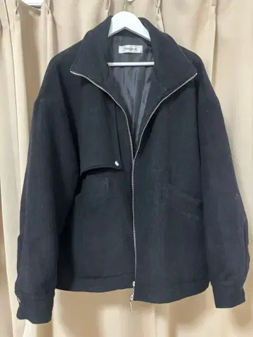 루이스 블랙 코트