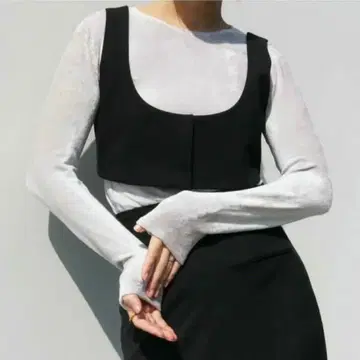 aere scooped neck bustier