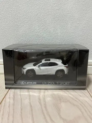 렉서스 UX 250h 'E SPORT' 미니카