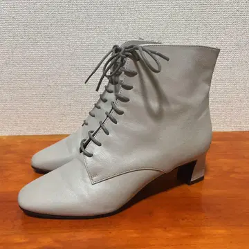 새상품급 히미코 23cm 레이스업 부츠 라이트 그레이
