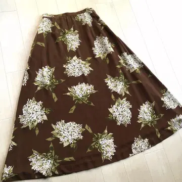 카네코 이사오 스즈란  부케 꽃무늬 스커트