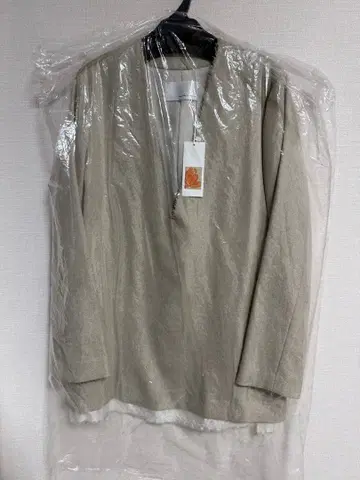 아에레 노카라 자켓 베이지 사이즈 36