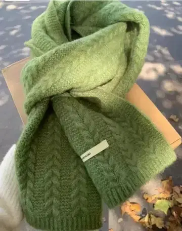 케이블 짜임 니트 스톨 그린