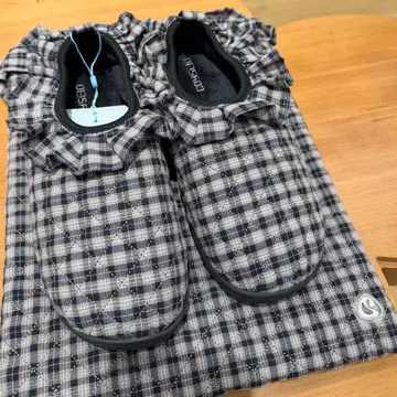 SUBU COYSEIO FLUFF CHECK PADDING SHOES