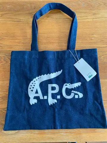 A.P.C. x Lacoste 콜라보 토트백
