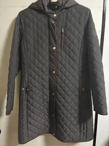 랄프 로렌 차콜 퀼팅 자켓 후드 부착