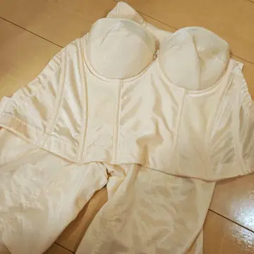 FOUR SIS & CO. 포시스앤컴퍼니 드레스용 이너