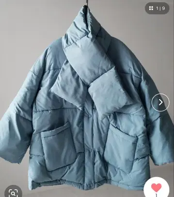 [ 밑단 조절 가능 2WAY 머플러 포함 노카라 볼륨 페이크 다운 자켓