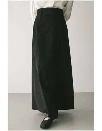 style mixer 페이크 스웨이드 패널 플레어 스커트 (S 사이즈)