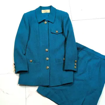 칼 라거펠트 셋업 스커트