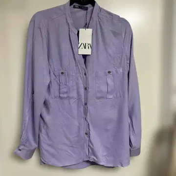 자라 깔끔한 색상의 블라우스 골드 버튼 택 포함 새상품