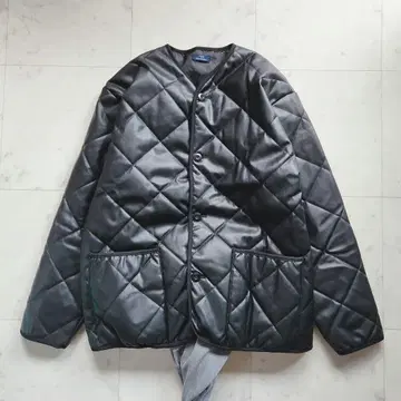 새상품급 어반 리서치 퀼팅 자켓 인조 가죽 블랙 노카라
