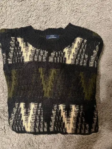 어반 리서치 기하학 패턴 니트 스웨터