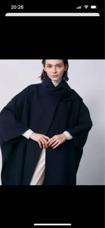 스터닝 루어 스톨 판초 코트 블랙 사이즈 0