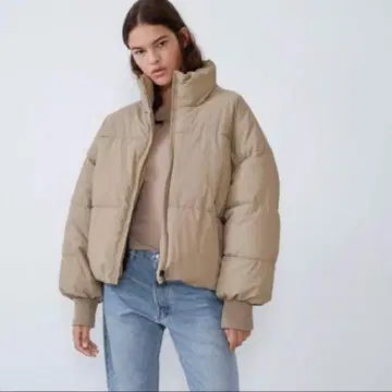 ZARA 오버 사이즈 다운 자켓 베이지