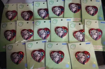 18TRIP 에이트리 에이틴 트립 하트형 캔뱃지 시카레이코 16개