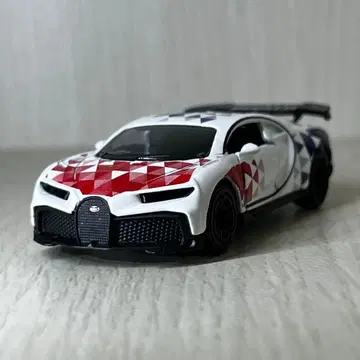 마조렛 프라임 모델 부가티 시론 퓨어 스포츠