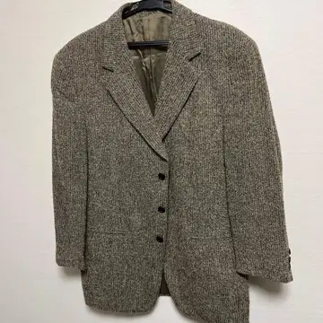 아돌포 도밍게스 남성용 자켓 클리닝 완료