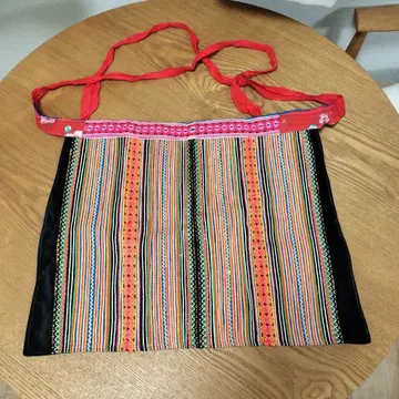 [ 베트남 ] 꽃몬족 앞치마 / 민족 의상