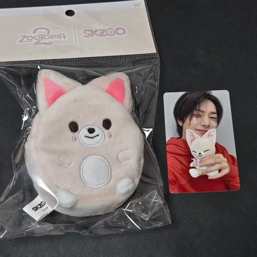 STRAY KIDS | 스트레이키즈 SKZOO Zootopia Coin Pouch Poca SKZOO Foxy  #스키주,#주토피아스키주,#스키즈포카,#아이엔 on Bunjang Global Site.