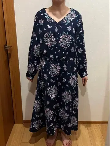 네이비 플라워 프린트 셔츠 원피스