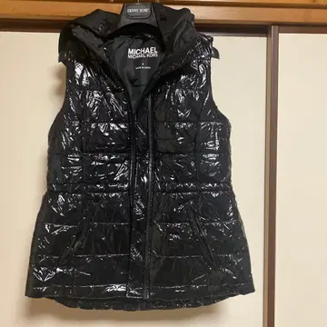 MICHAEL KORS 블랙 퀼팅 다운 베스트 S