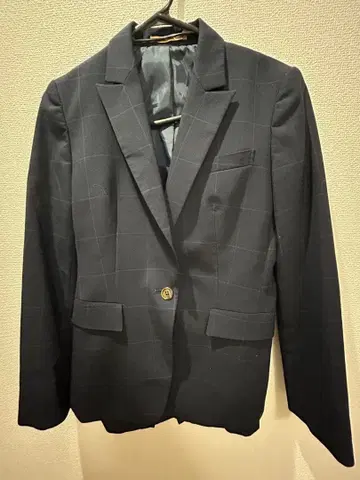 네이비 체크 무늬 테일러드 자켓