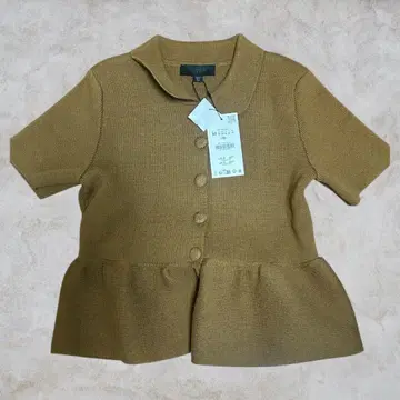 [ 새상품 미사용 ] ZARA 페플럼 상의 브라운