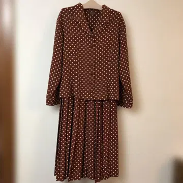 스트릿 오르간 브라운 도트 무늬 셋업