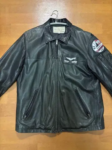 AVIREX 블랙 가죽 자켓