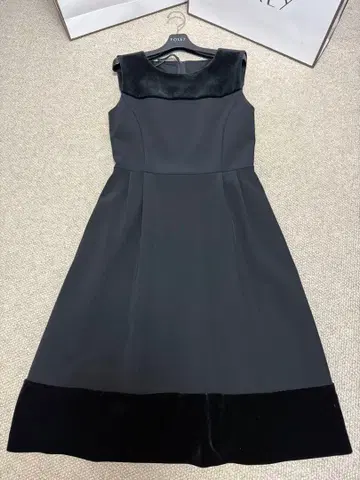 FOXEY 벨로아 슬리브리스 원피스 40 초미품