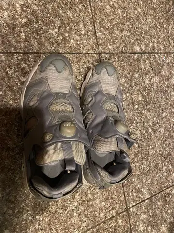 리복 인스타펌프 퓨리 그레이