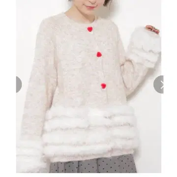 하트 버튼 니트 가디건 베이지 bebeod frene