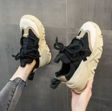 [ 39 ( 24.5cm ) ] 대디 스니커즈 여성용 통굽 스니커즈