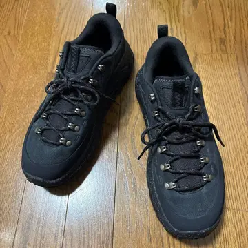 HOKA ONE ONE TOR SUMMIT 토 서밋