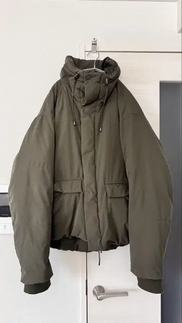 [ 비매품 ] ZARA 스모키 카키 퍼프 자켓 L