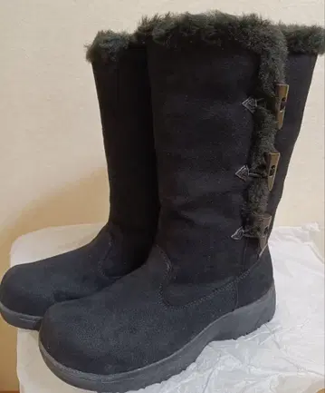 a.v.v 퍼 달린 블랙 스웨이드 60 롱 부츠