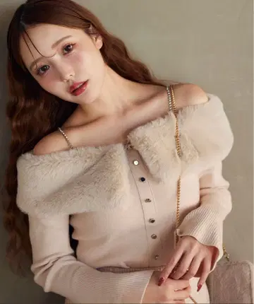 [ 새상품 택 포함 ] NICE CLAUP 인조 모피 비쥬 니트