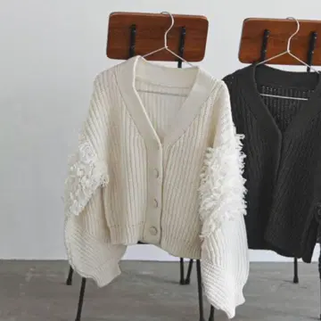 [ 미사용 ] 루프 편직 V넥 니트 가디건 아이보리