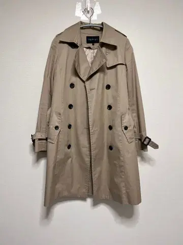 베이지 트렌치코트