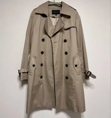 베이지 트렌치코트