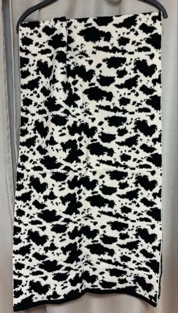 PAGEBOY 카우 패턴 머플러 스톨