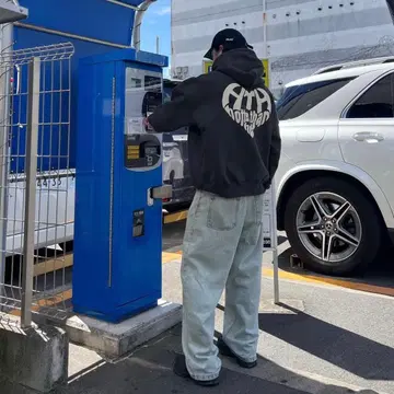 HTH Heart 로고 후디