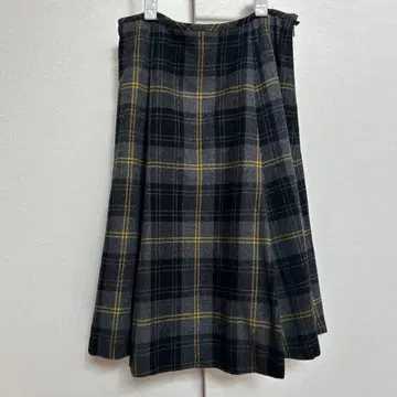 요크랜드 체크 무늬 플레어 스커트 그레이 11AR
